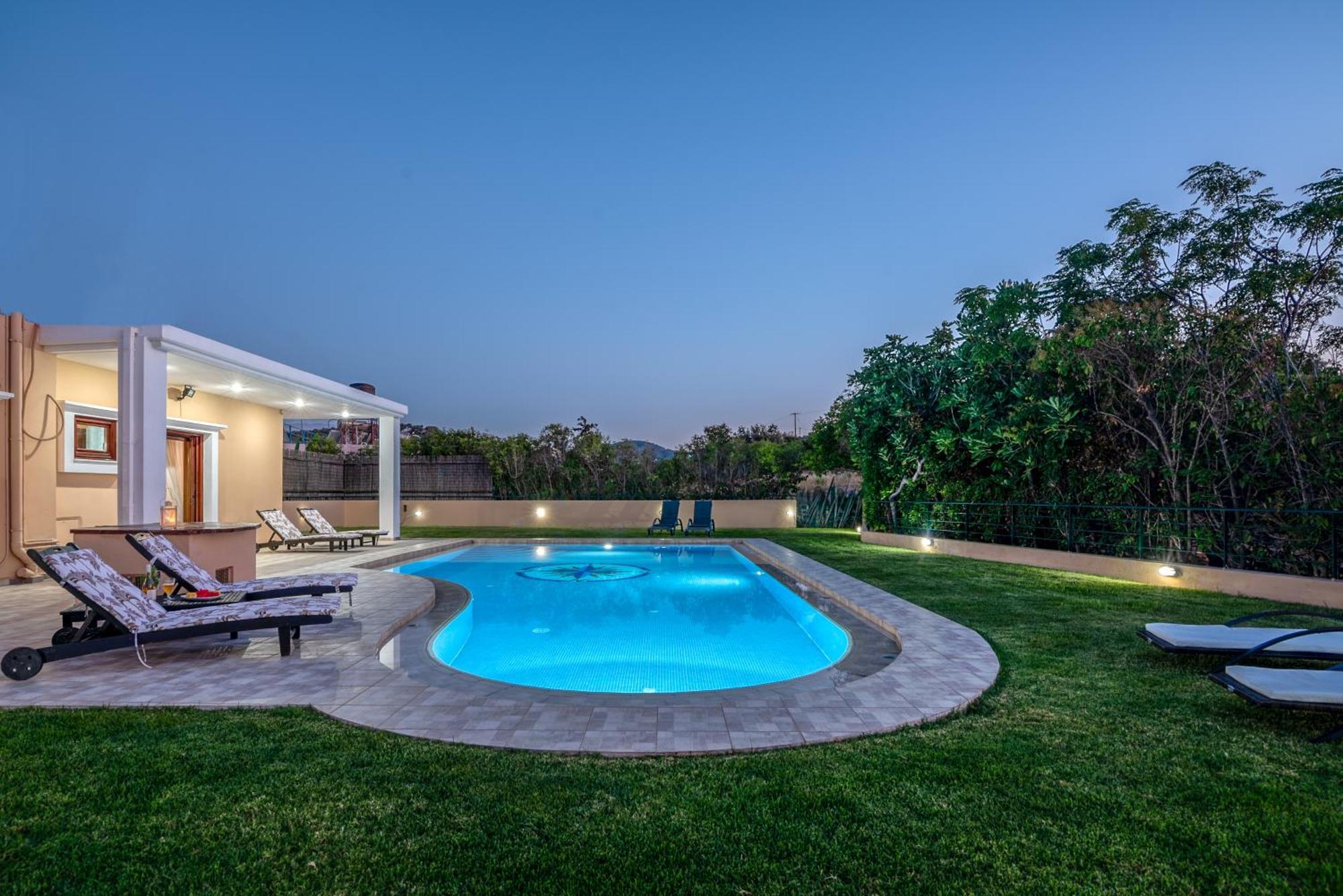 Nikola'S Villa Stalos Chania ภายนอก รูปภาพ