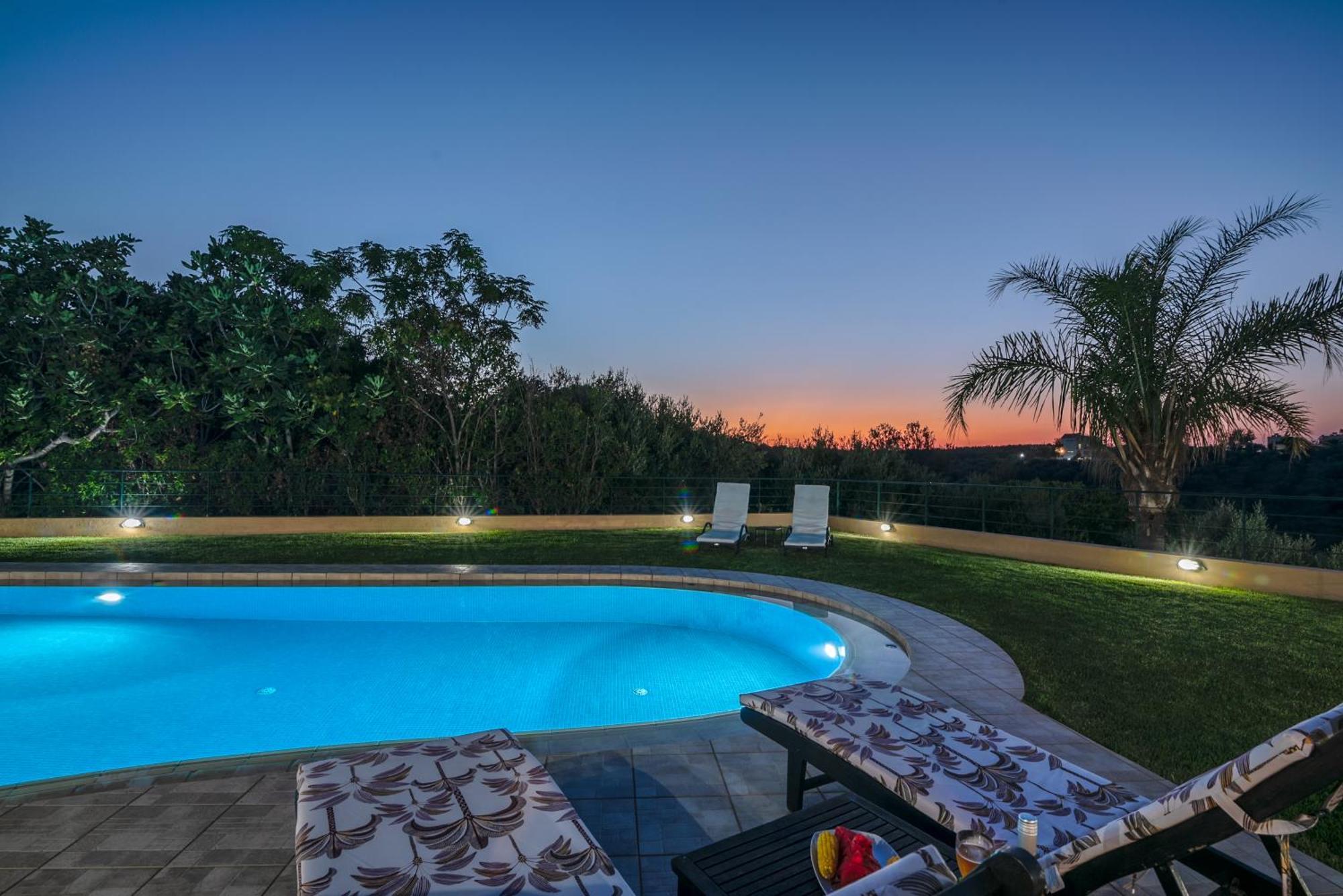 Nikola'S Villa Stalos Chania ภายนอก รูปภาพ